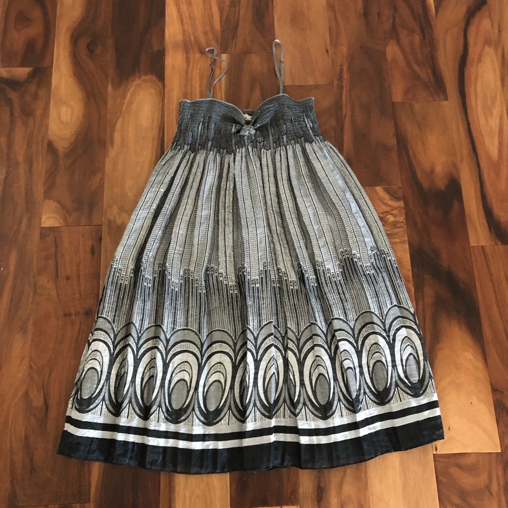 Women’s dress